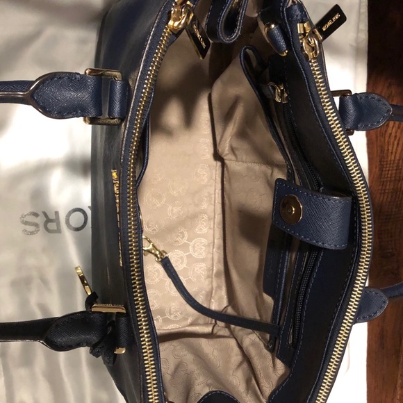 Michael Kors Sutton Satchel bag - Picture 3 of 6